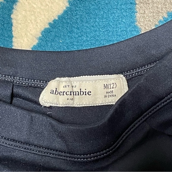 Abercrombie Navy Skirt - Picture 3 of 3